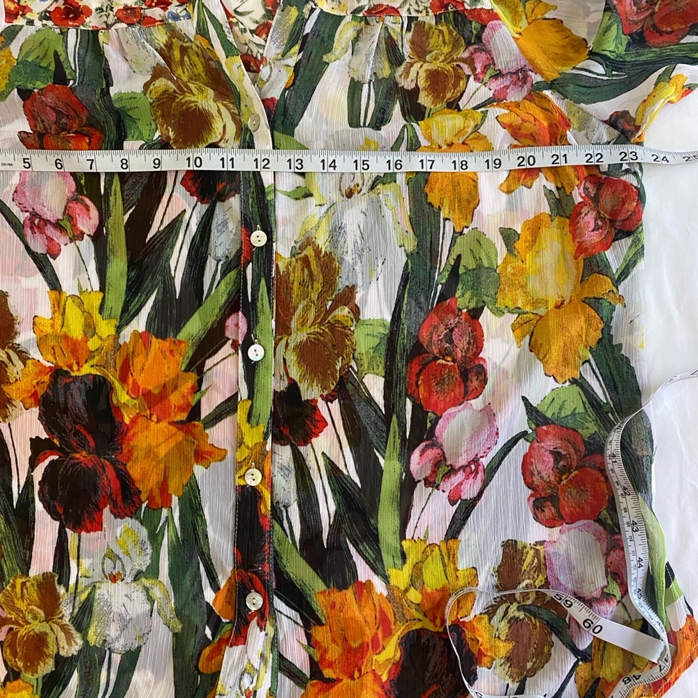 fig and flower Mixed Floral Print Crepe Roll Tab Sleeve Button Up Tunic Top 1X - Picture 8 of 9